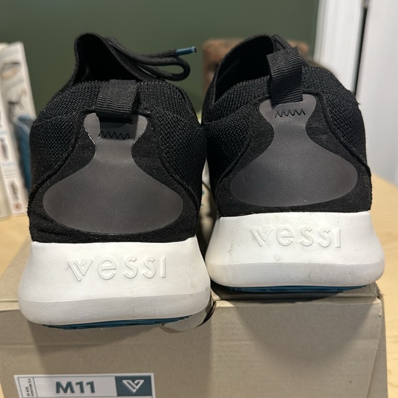 Vessi Everyday Move Sneaker - Picture 3 of 6
